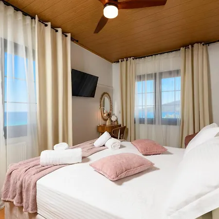 Infinite Ble * Chrysi Ammoudia